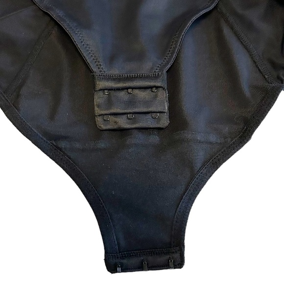 Maidenform Flexees High Waisted Smoothing Panty Shaper Women’s SZ Medium - Picture 2 of 6